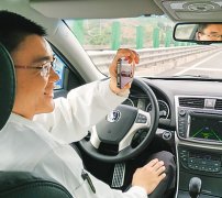 如过去正在手艺上难以降服的问题（如建模）